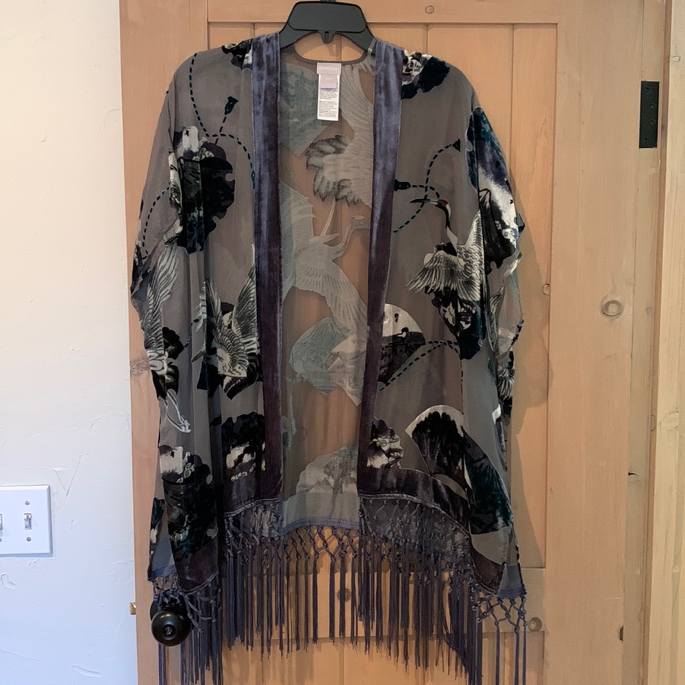 Ladies Beautiful Gray and Teal Ruana